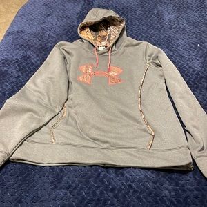 NWOT under armor hoodie size XL